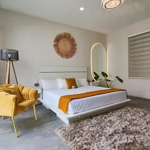 Aura Boutique Mexico