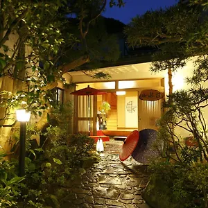 https://hakone-ryokan-sansuiso.hotelshakone.com