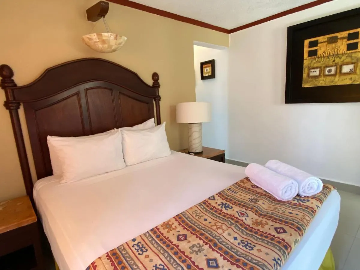 Hotel Las Golondrinas Playa del Carmen