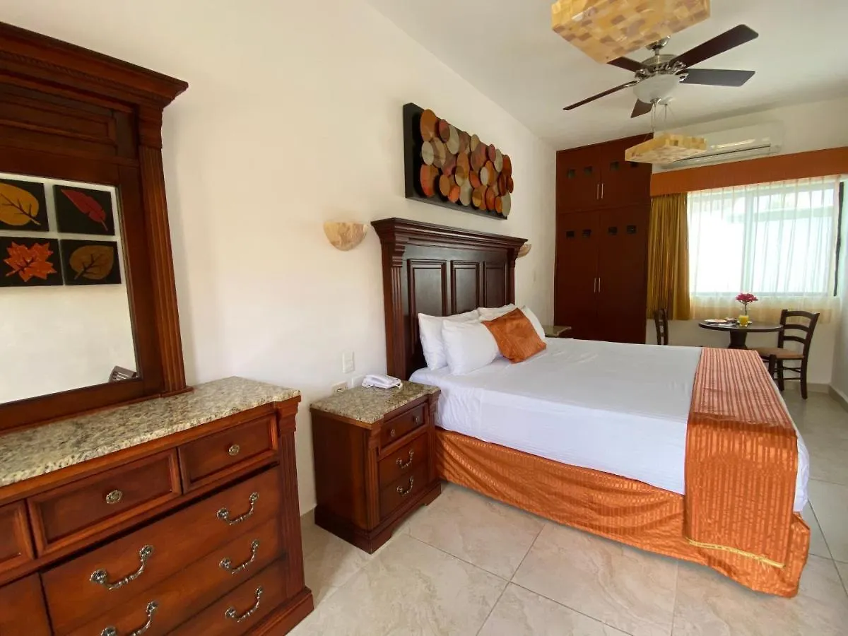 Hotel Las Golondrinas Playa del Carmen Mexiko