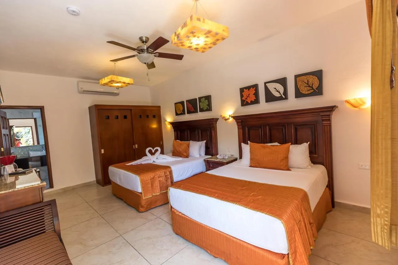 Hotel Las Golondrinas Playa del Carmen
